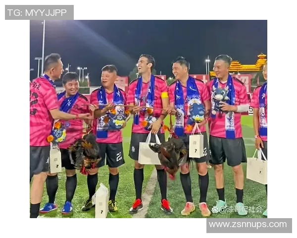 与足球巨星亲密合影 展现荣耀时刻与球场风采 与足球巨星亲密合影 展现荣耀时刻与球场风采